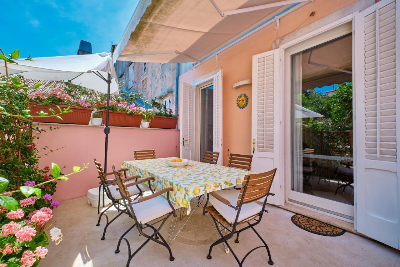 Hotel Vindobona à Mali Lošinj Extérieur photo