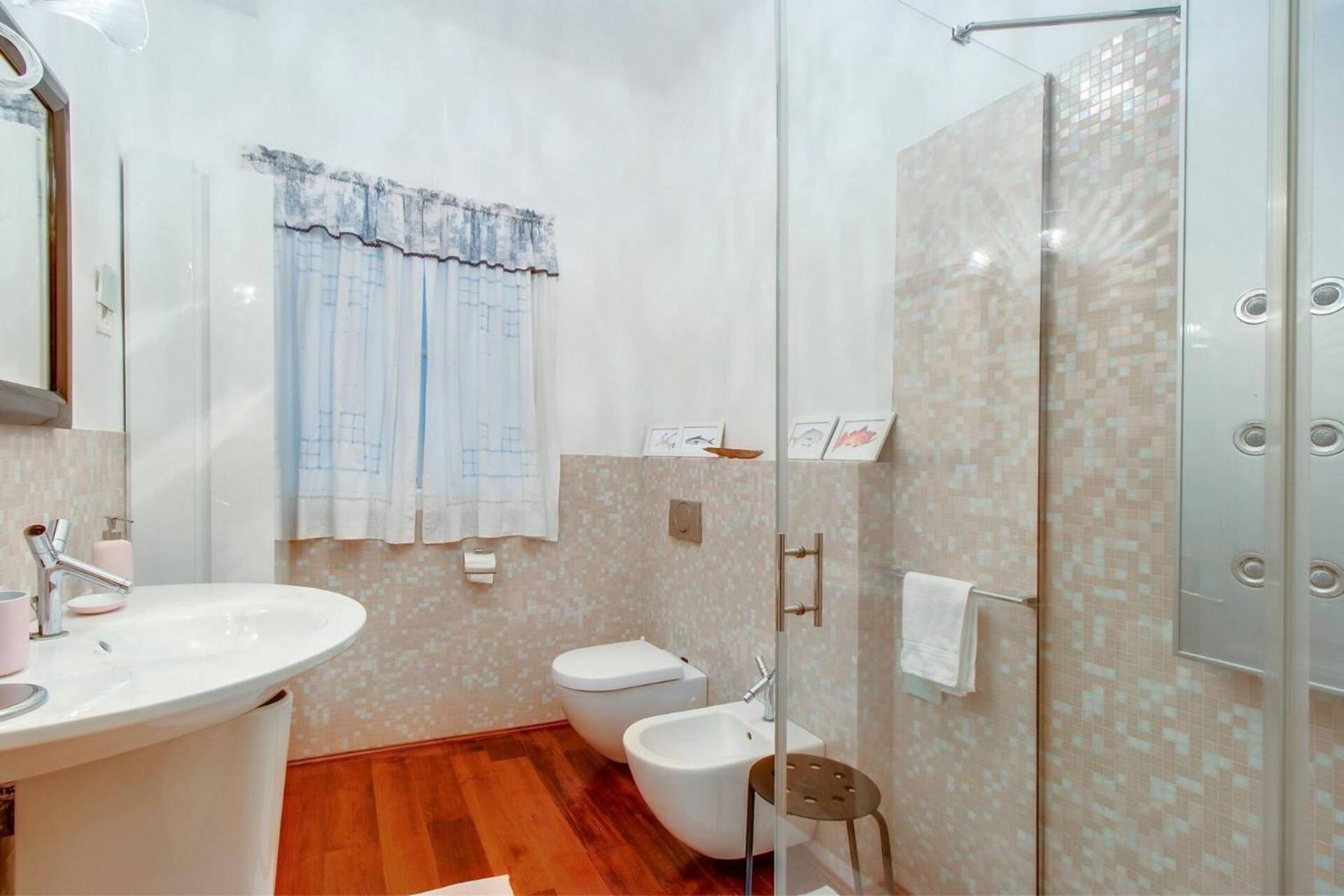 Hotel Vindobona à Mali Lošinj Extérieur photo