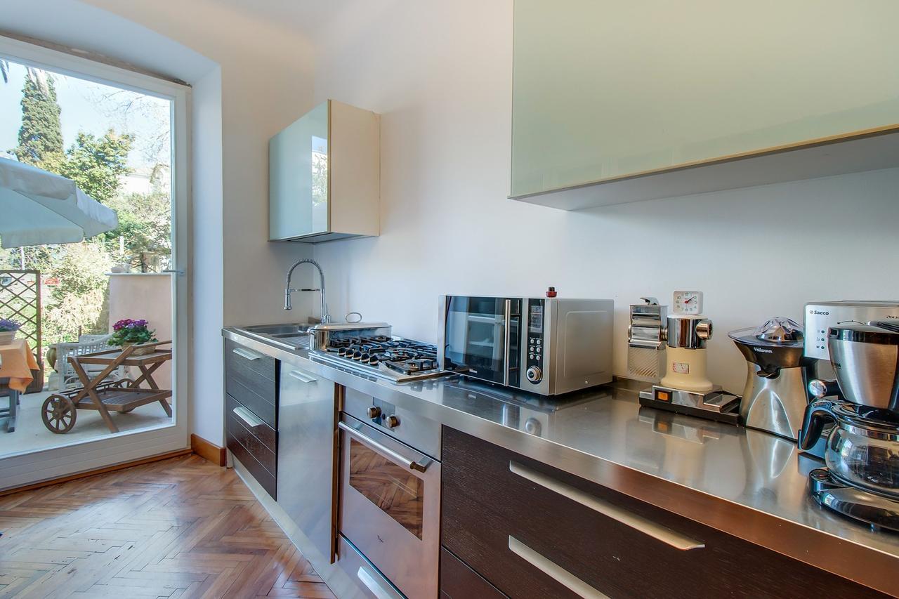 Hotel Vindobona à Mali Lošinj Extérieur photo