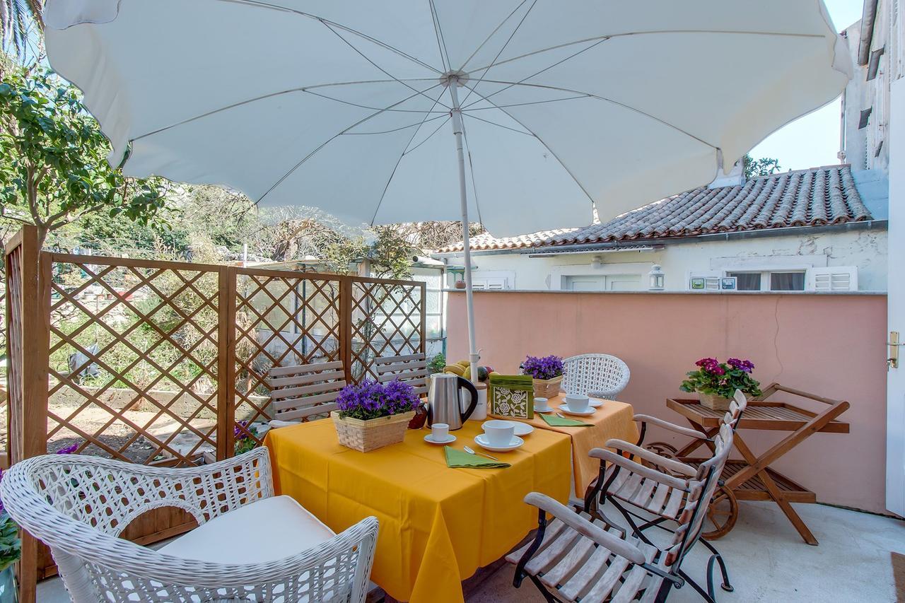 Hotel Vindobona à Mali Lošinj Extérieur photo